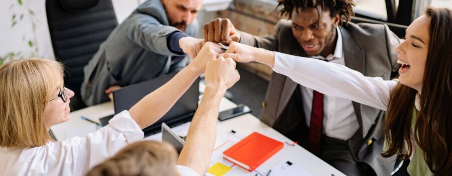 Team work makes the dream work. Growth team leadership in action.