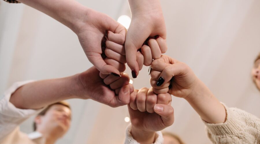 Leadership frameworks from growth marketing